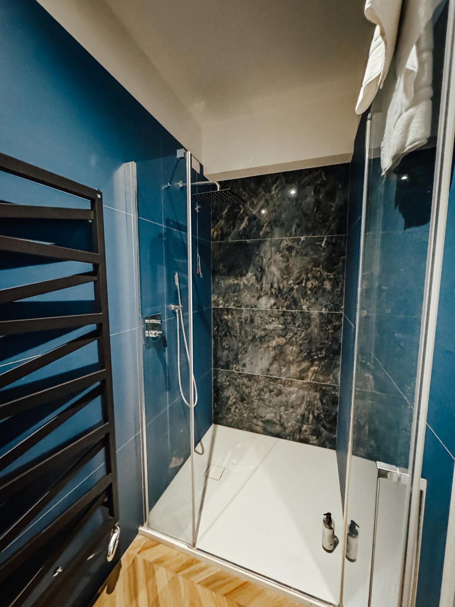 C House Rooms Lake Пескьера-дель-Гарда Экстерьер фото