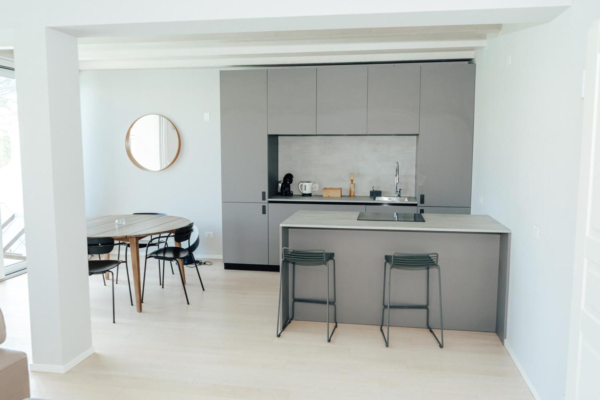 C House Rooms Lake Пескьера-дель-Гарда Экстерьер фото