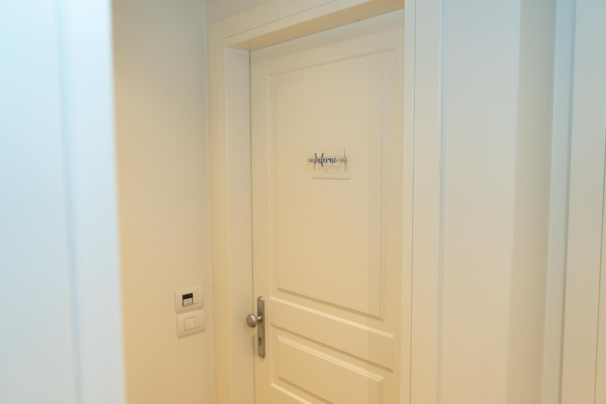 C House Rooms Lake Пескьера-дель-Гарда Экстерьер фото